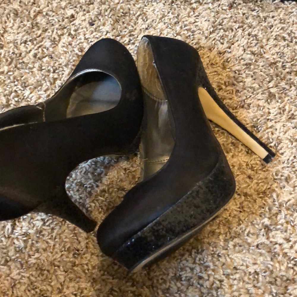 Black heels with black glitter platform and heel